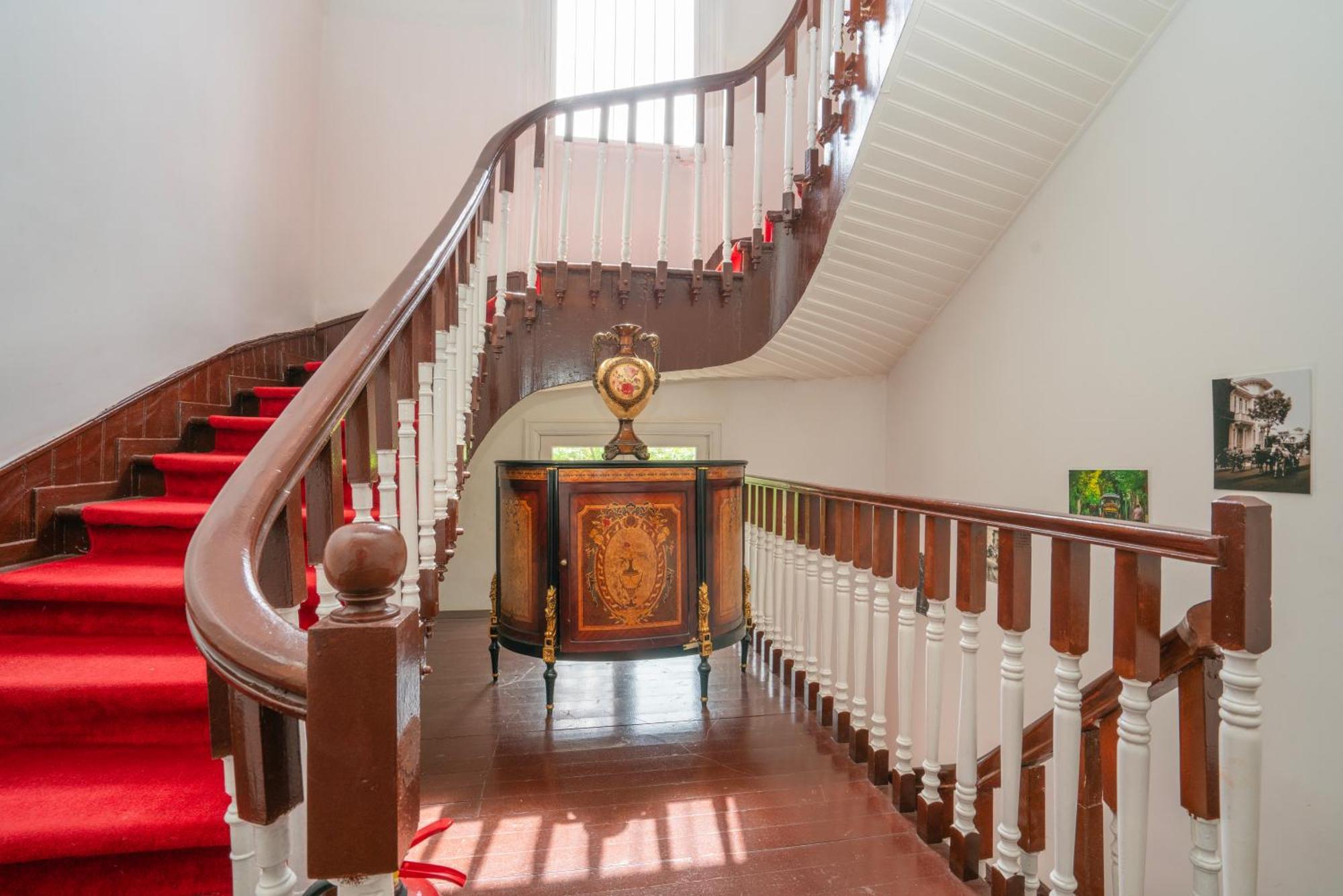 Kensington Prince'S Island Historical Mansion Prinseneilanden Buitenkant foto