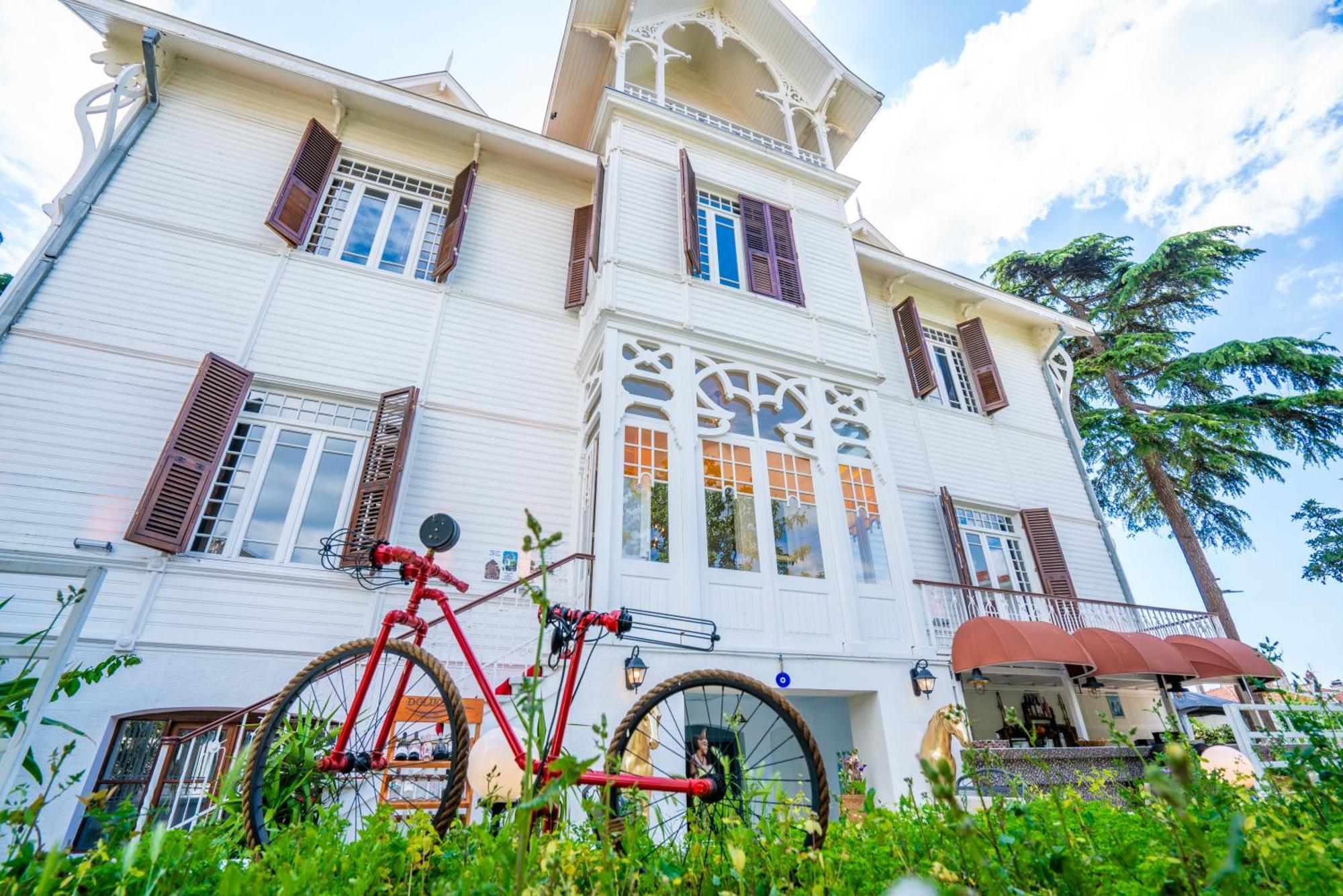Kensington Prince'S Island Historical Mansion Prinseneilanden Buitenkant foto