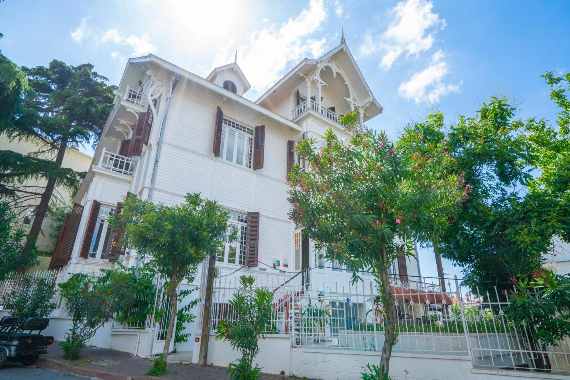 Kensington Prince'S Island Historical Mansion Prinseneilanden Buitenkant foto